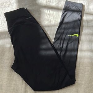 Nike leggings size small